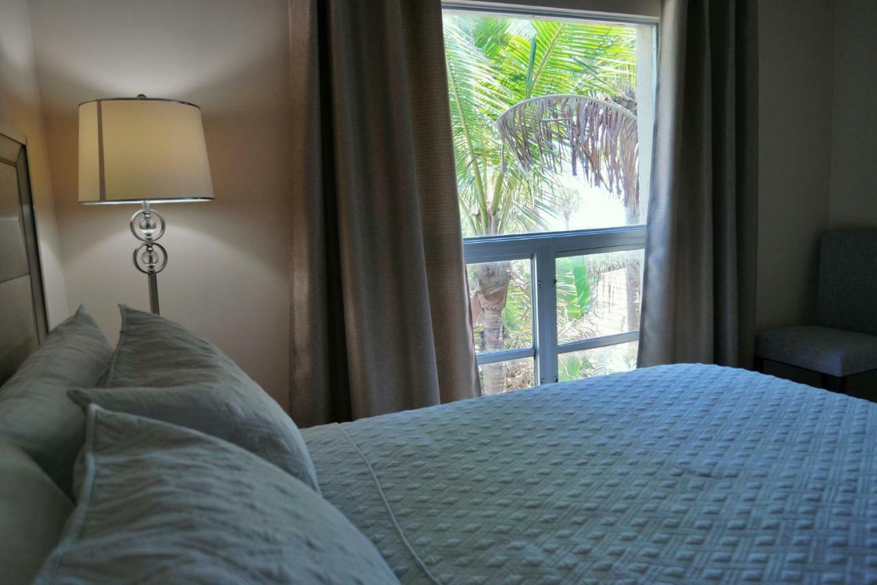 Beach And Sunset View From Your Balcony Longboat Key Exterior photo